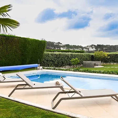 Pequeno Willa Óbidos