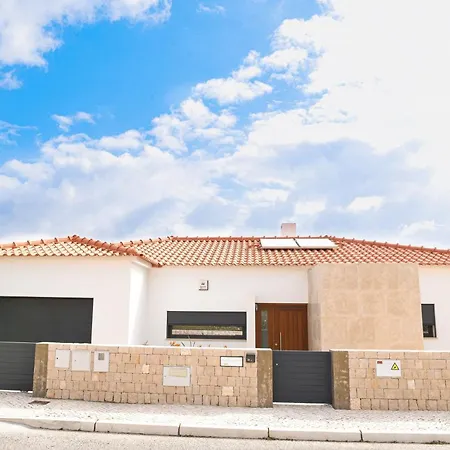 Pequeno Willa Óbidos